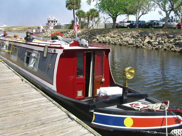 30 English Canal Narrowboat at Clewiston